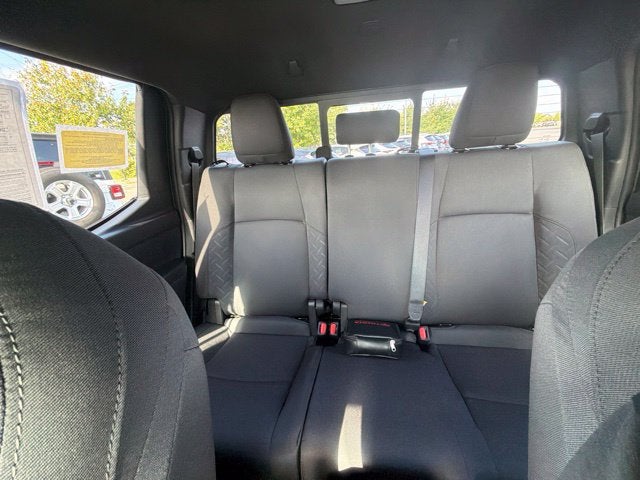 2025 Toyota Tacoma 4WD SR5