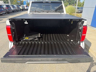 2025 Toyota Tacoma 4WD SR5