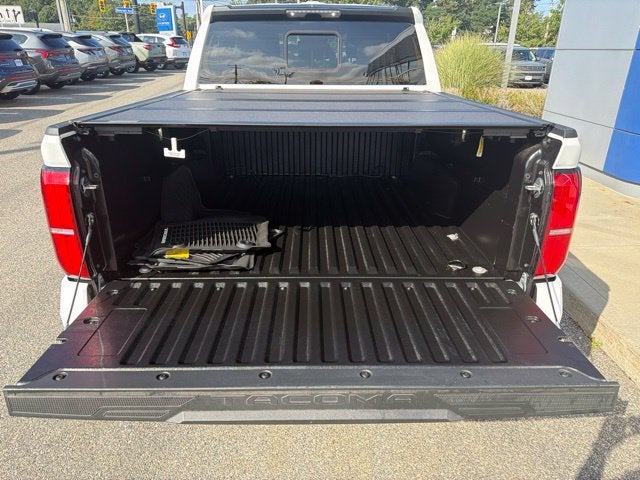 2025 Toyota Tacoma 4WD SR5