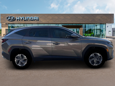 2026 Hyundai Tucson Hybrid Blue SE