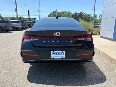 2026 Hyundai Elantra SE