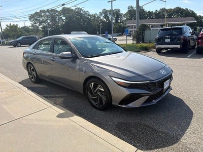 2024 Hyundai Elantra Limited