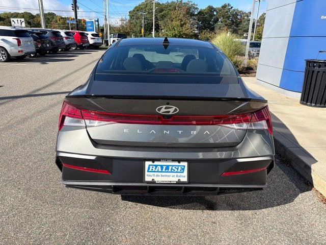 2026 Hyundai Elantra SEL Sport Premium