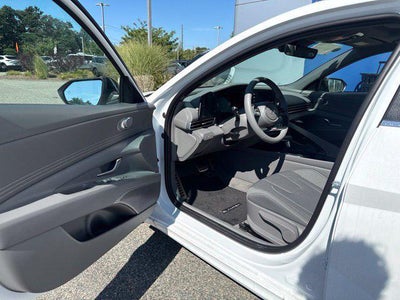 2026 Hyundai Elantra SEL Sport Premium