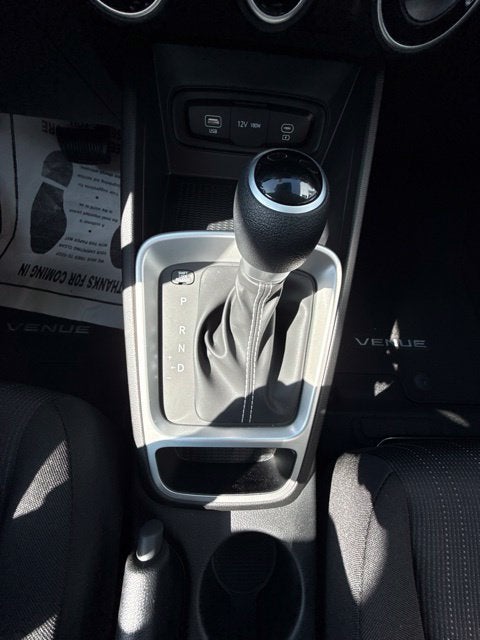 2026 Hyundai Venue SE