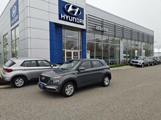 2026 Hyundai Venue SE