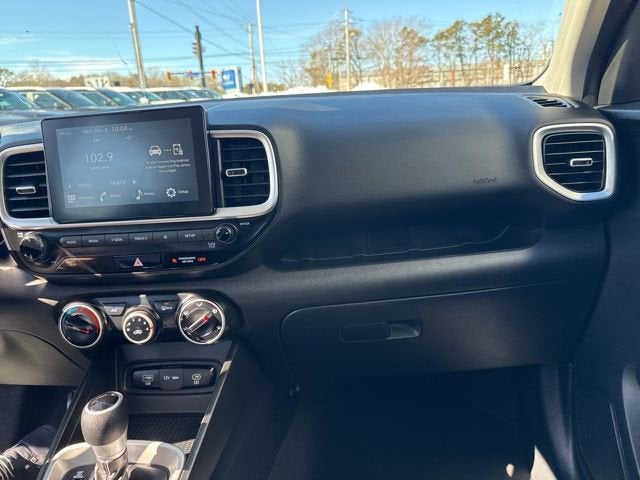 2026 Hyundai Venue SE