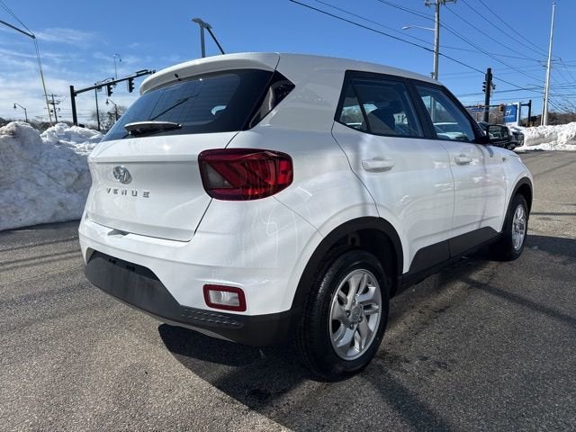 2026 Hyundai Venue SE