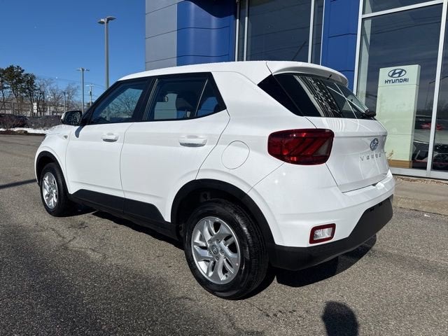 2026 Hyundai Venue SE