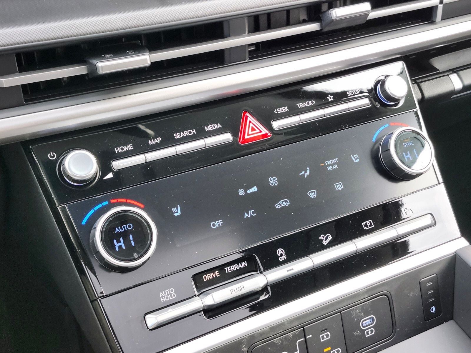 2026 Hyundai Santa Fe XRT