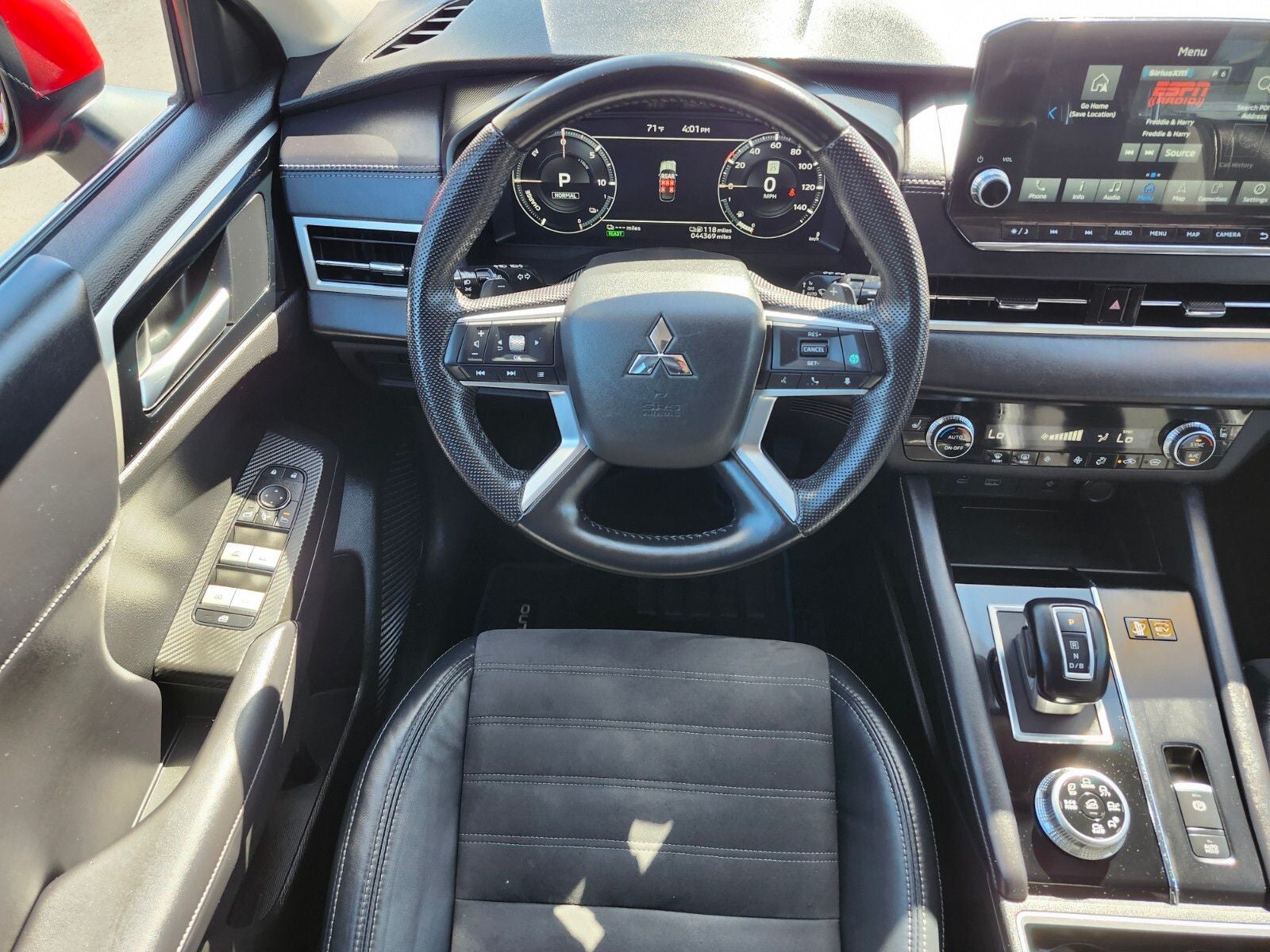 2023 Mitsubishi Outlander PHEV SE