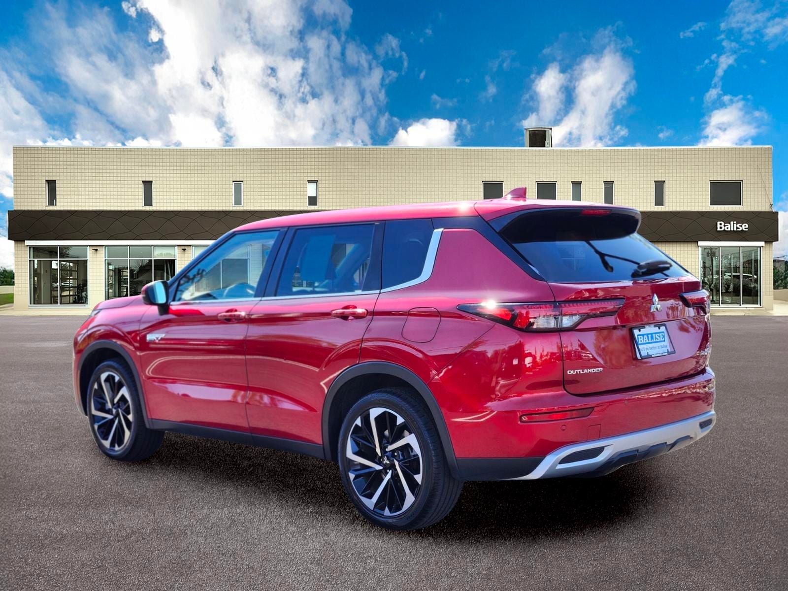 2023 Mitsubishi Outlander PHEV SE