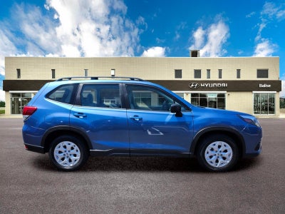 2023 Subaru Forester Base