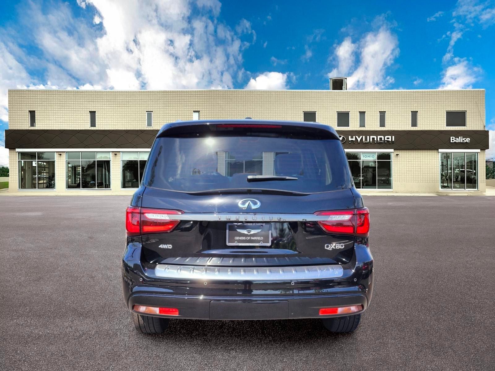 2023 INFINITI QX80 Premium Select