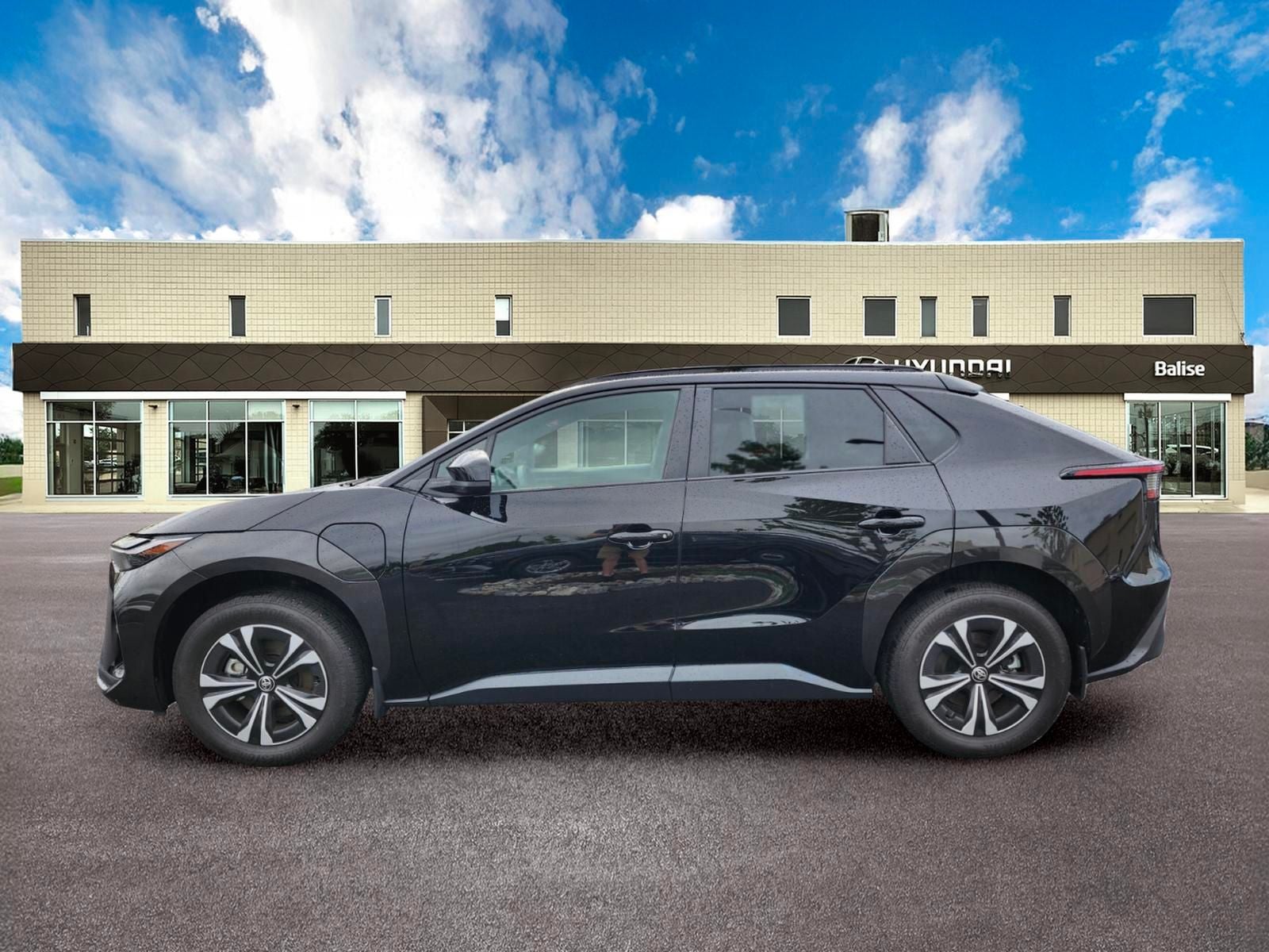 2024 Toyota bZ4X XLE