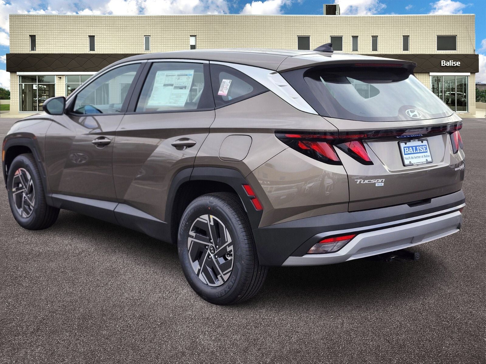 2026 Hyundai Tucson Hybrid Blue SE