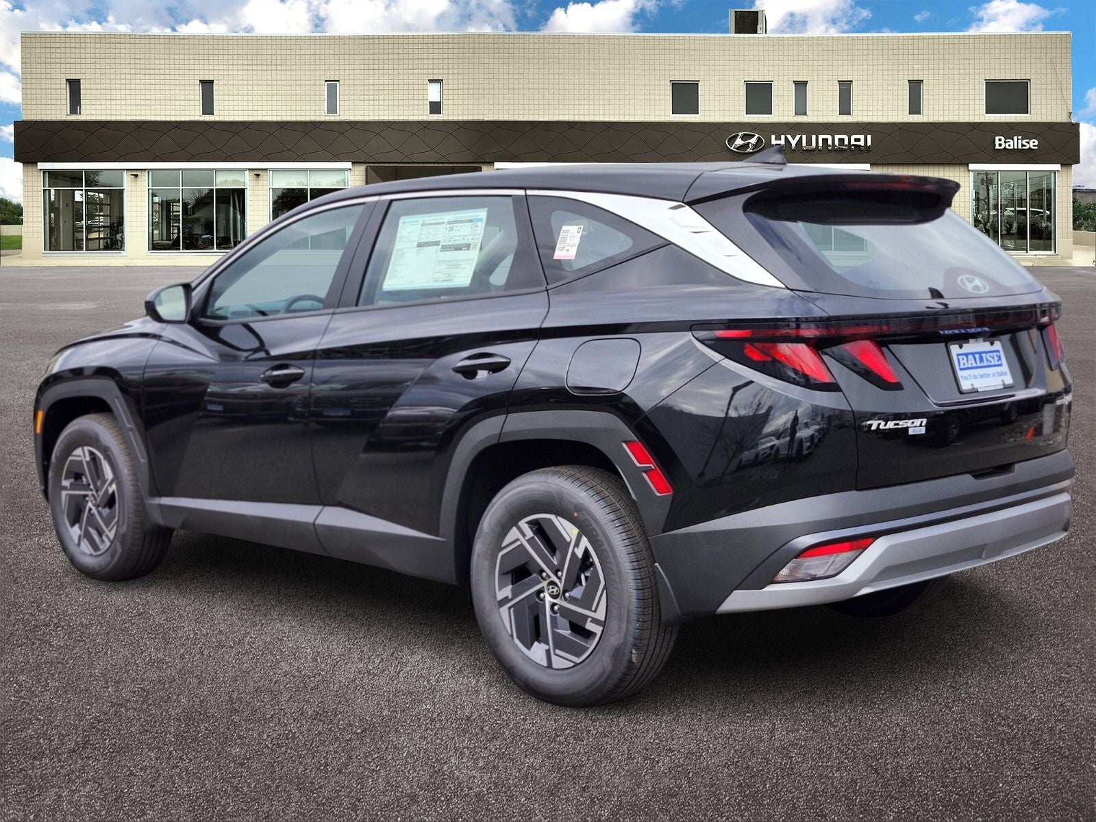 2026 Hyundai Tucson Hybrid Blue SE