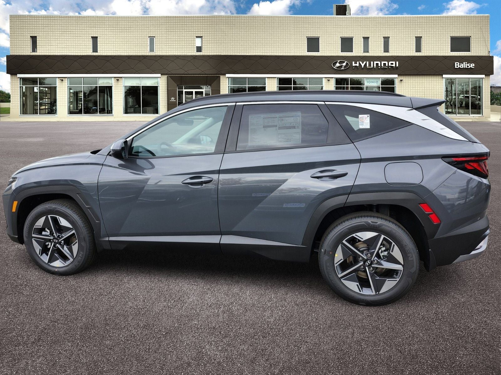 2026 Hyundai Tucson Hybrid SEL
