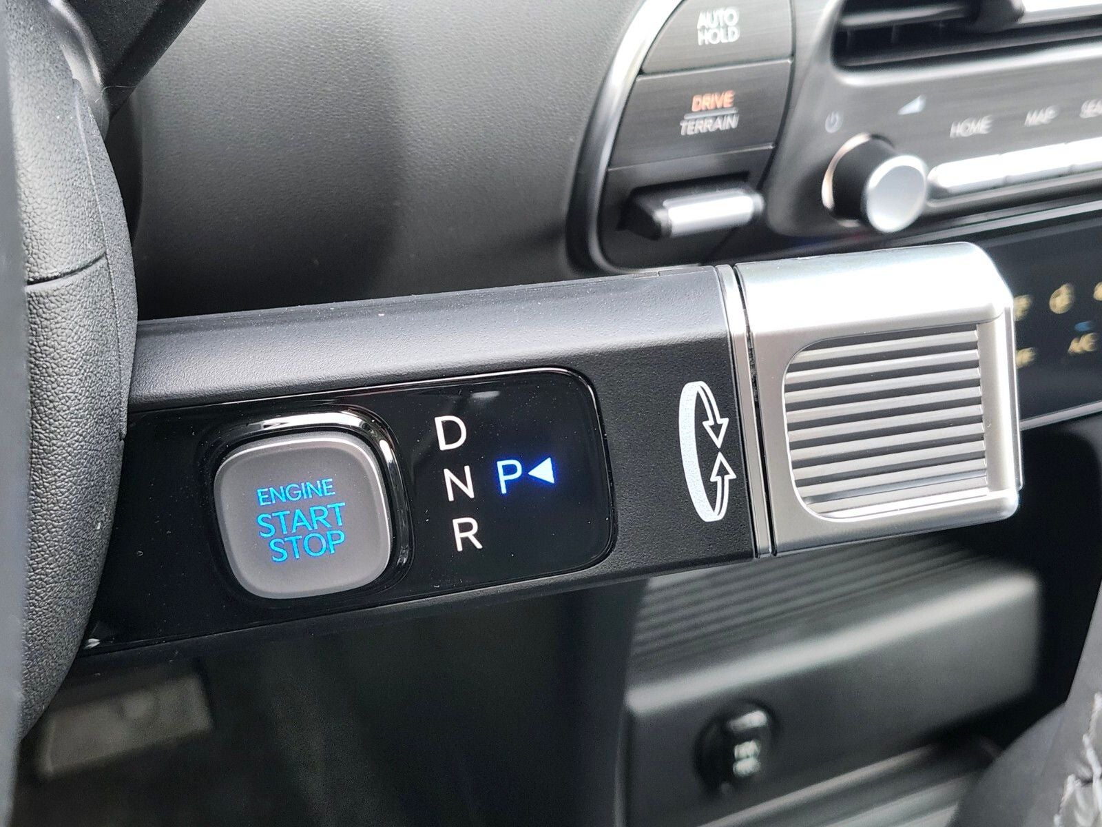 2026 Hyundai Palisade Hybrid SEL Premium 7 Passenger
