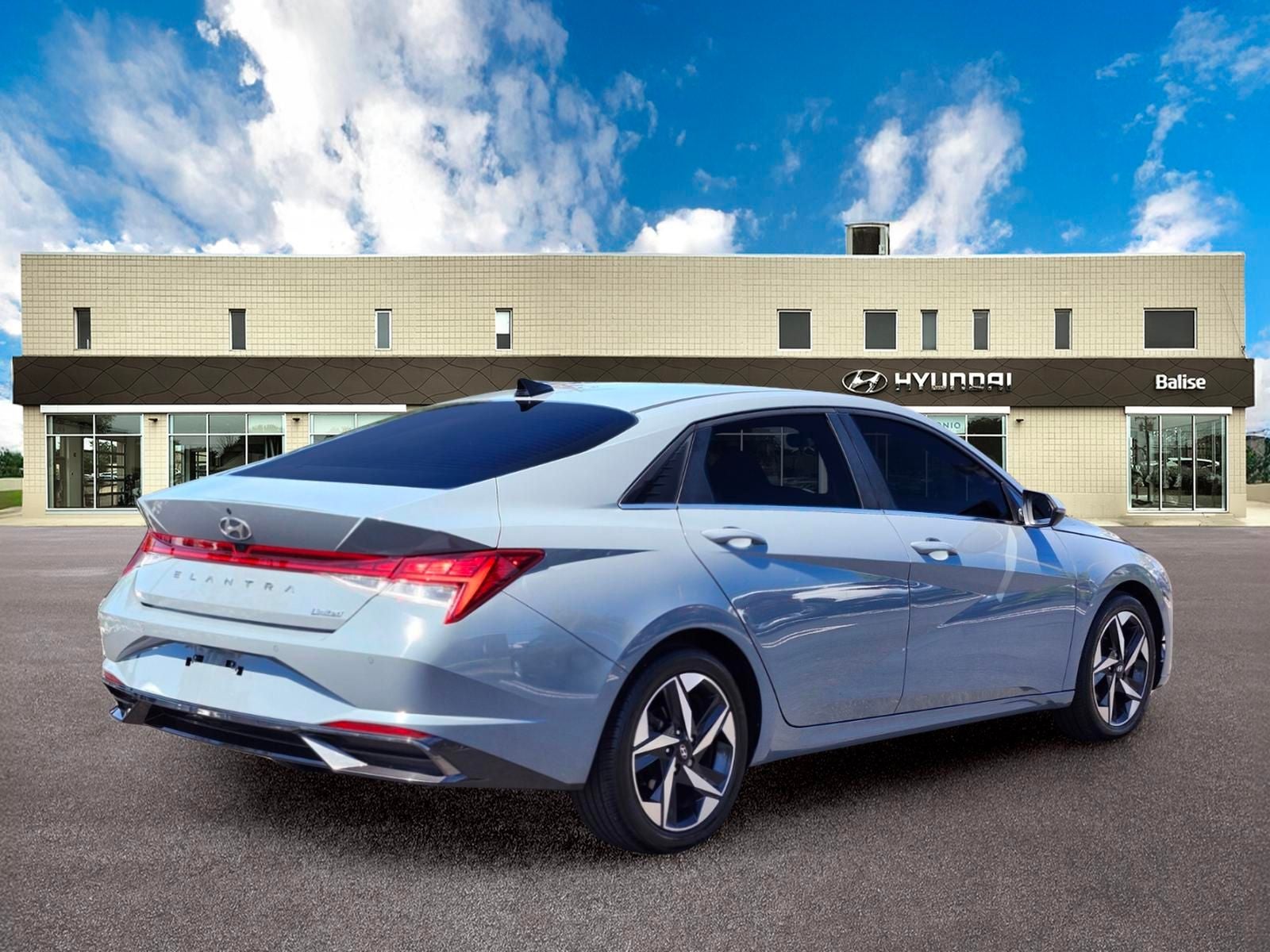 2022 Hyundai Elantra Limited