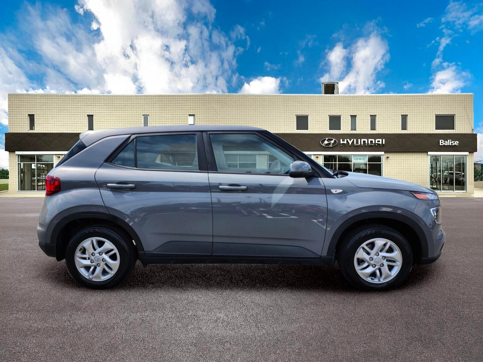 2023 Hyundai Venue SE