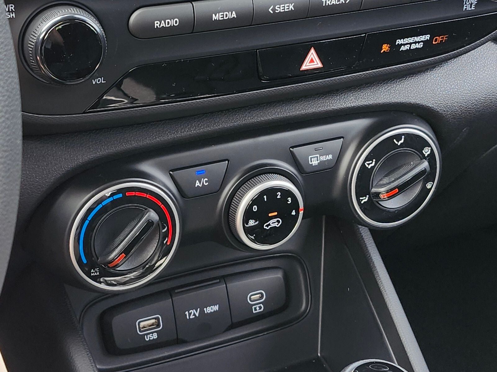 2026 Hyundai Venue SE