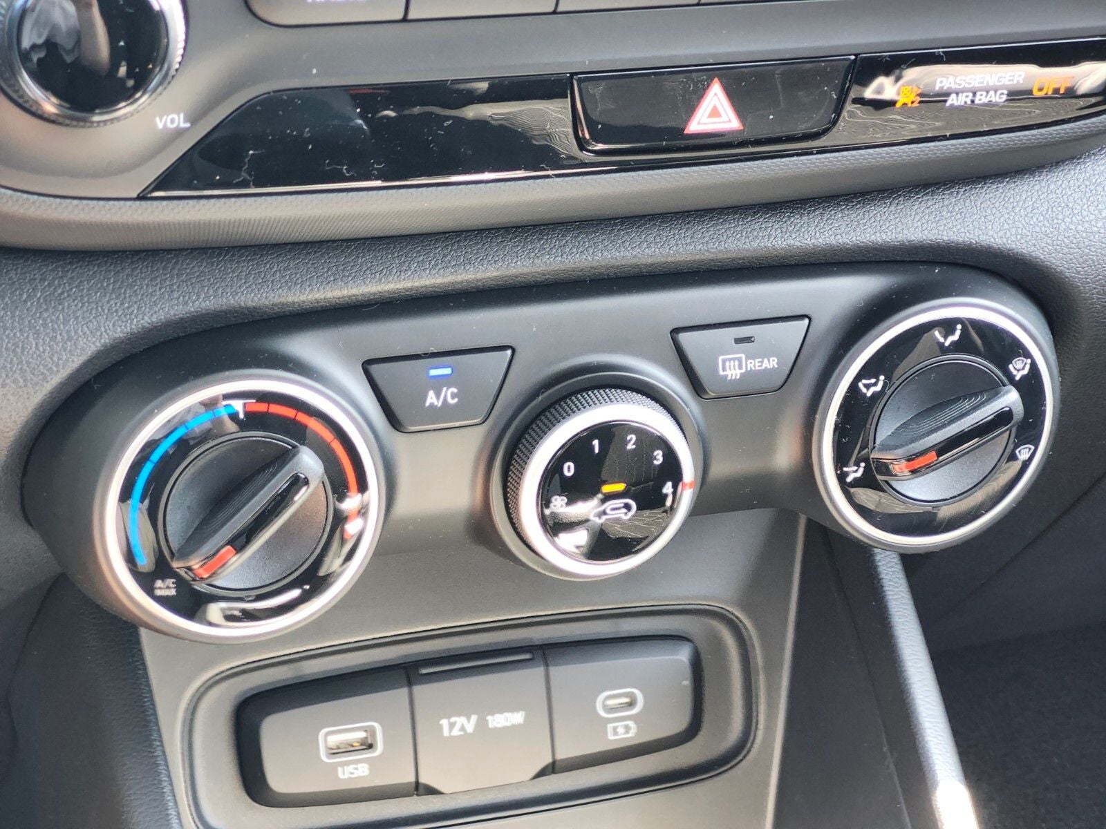 2026 Hyundai Venue SE