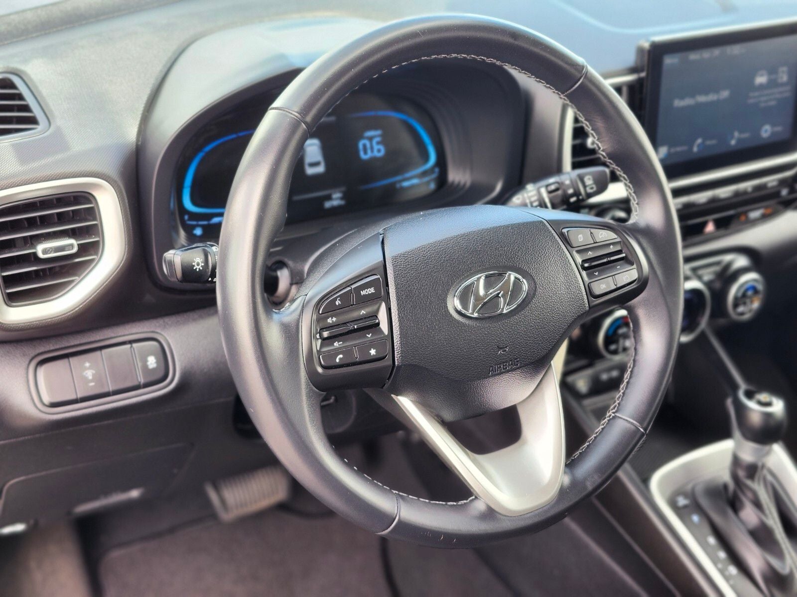 2023 Hyundai Venue SEL