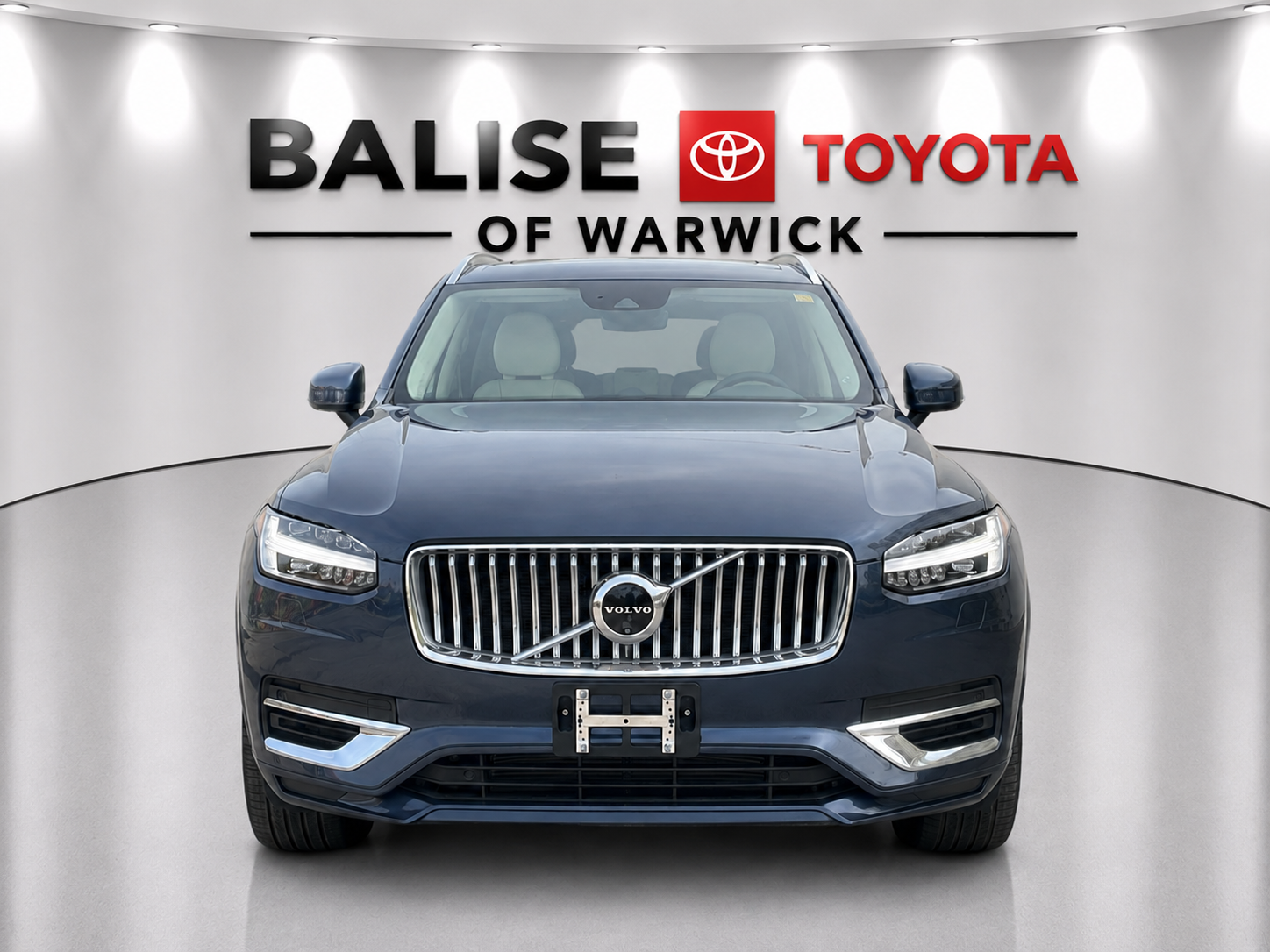 2025 Volvo XC90 Plug-In Hybrid T8 Plus 6 Passenger