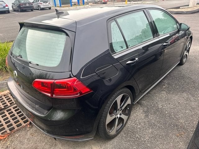 2016 Volkswagen Golf GTI S
