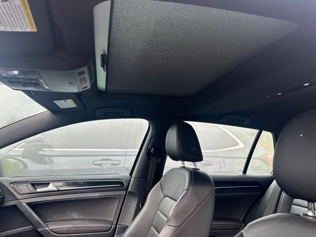 2016 Volkswagen Golf GTI S