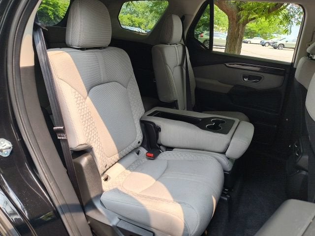 2023 Honda Pilot LX