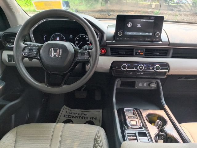 2023 Honda Pilot LX