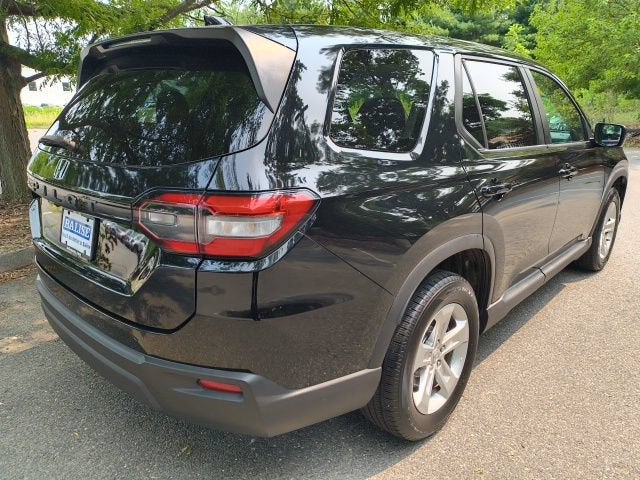 2023 Honda Pilot LX