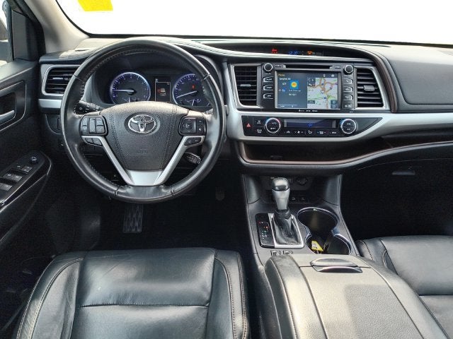 2018 Toyota Highlander SE