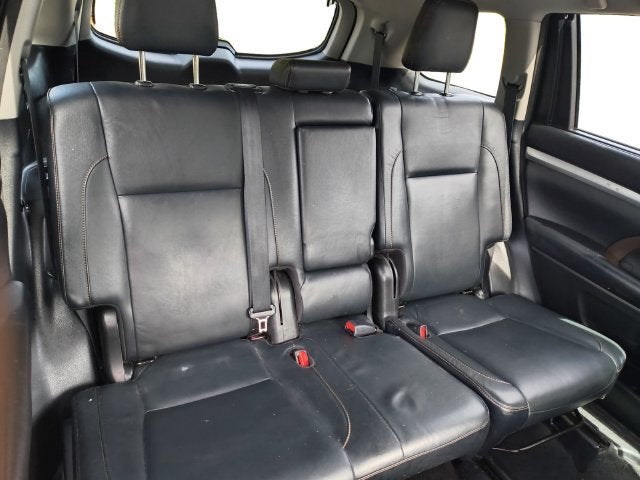 2018 Toyota Highlander SE