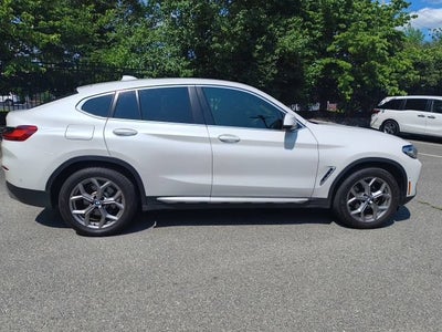 2023 BMW X4 xDrive30i