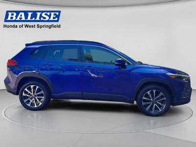 2024 Toyota Corolla Cross XLE