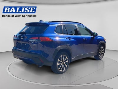 2024 Toyota Corolla Cross XLE