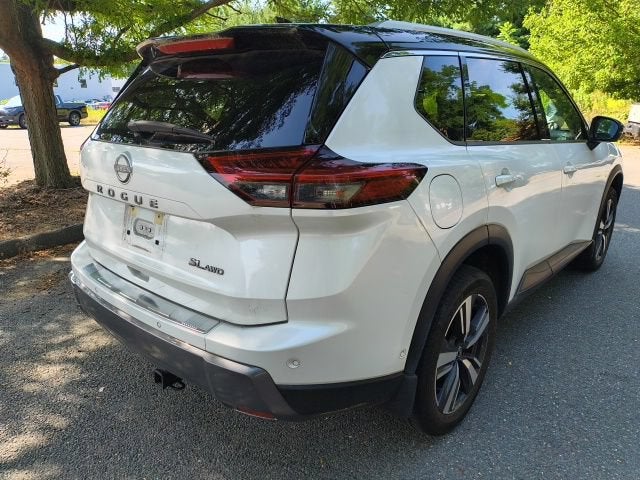 2024 Nissan Rogue SL