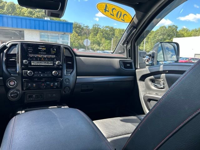 2024 Nissan Titan PRO-4X