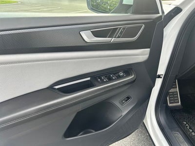 2024 Volkswagen Atlas Cross Sport 2.0T SEL R-Line