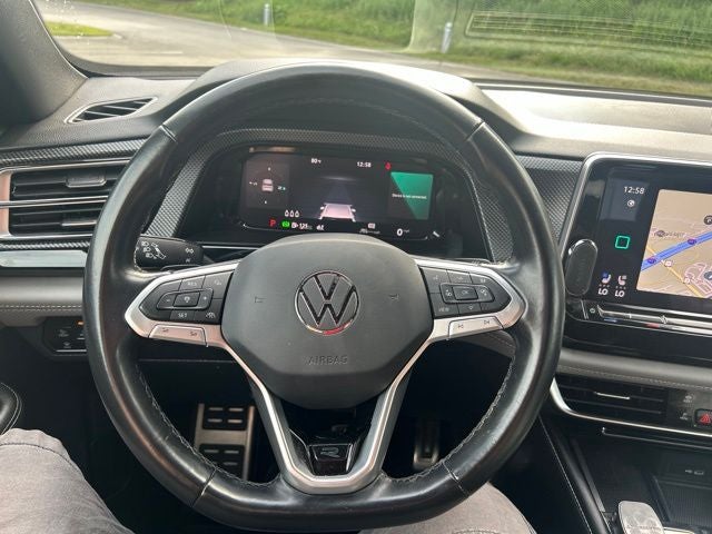 2024 Volkswagen Atlas Cross Sport 2.0T SEL R-Line