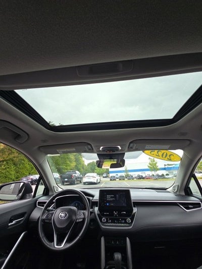 2025 Toyota Corolla Cross XLE