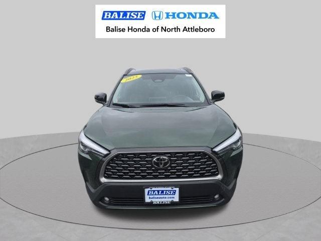 2025 Toyota Corolla Cross XLE