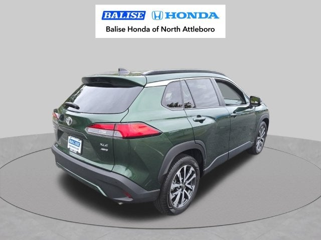 2025 Toyota Corolla Cross XLE