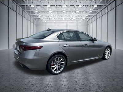 2018 Alfa Romeo Giulia Base