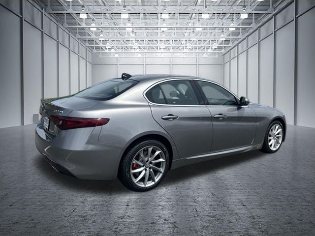 2018 Alfa Romeo Giulia Base
