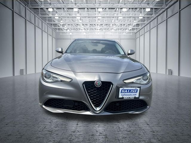 2018 Alfa Romeo Giulia Base
