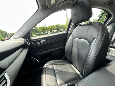 2018 Alfa Romeo Giulia Base